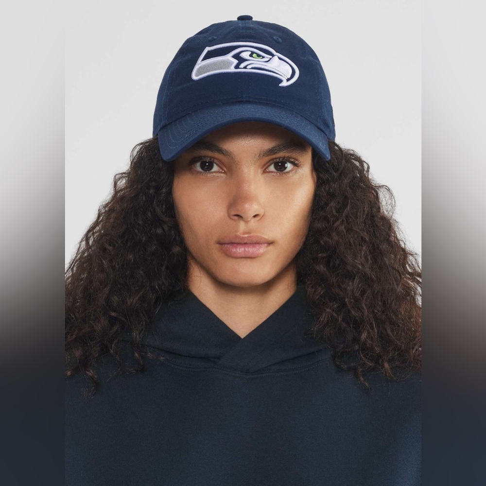 Ladies, 9twenty, Seattle Seahawks, adjustable back, baseball cap.